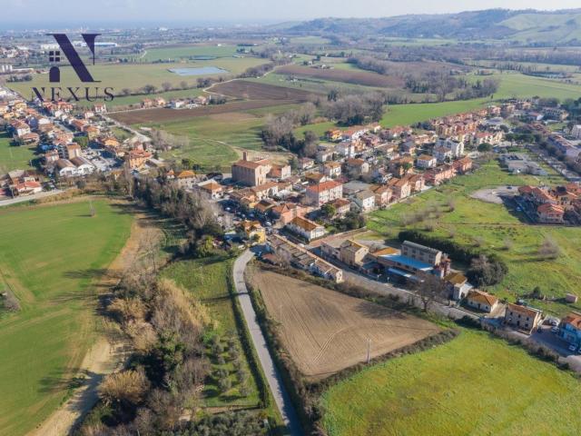 Terreno in vendita a Trecastelli, Marche