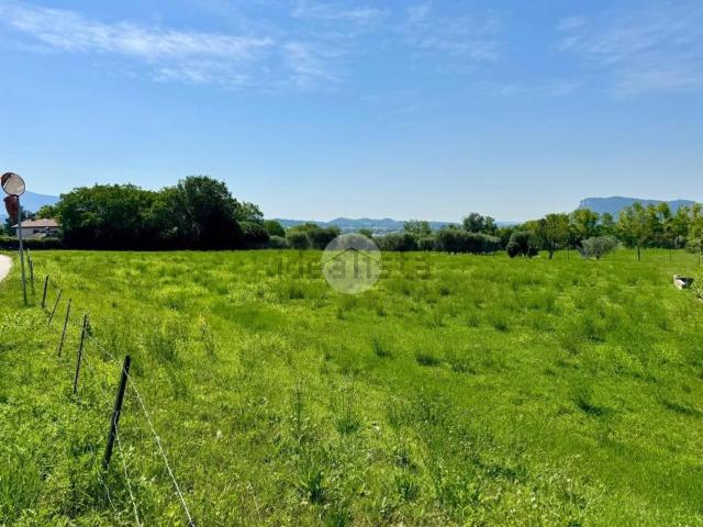 Terreno in vendita a Caprino Veronese, Veneto