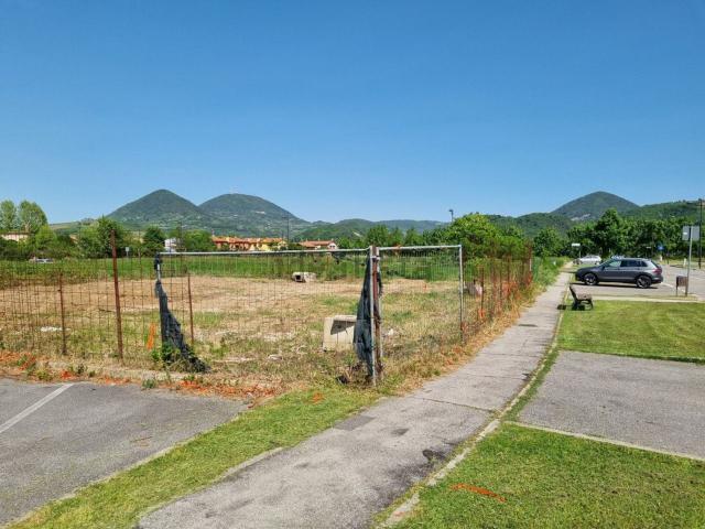 Terreno in vendita a Lozzo Atestino, Veneto