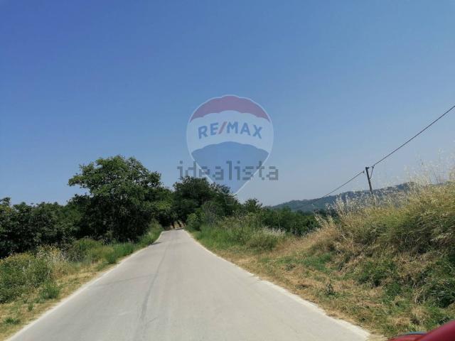 Terreno in vendita a Fara Filiorum Petri, Abruzzo