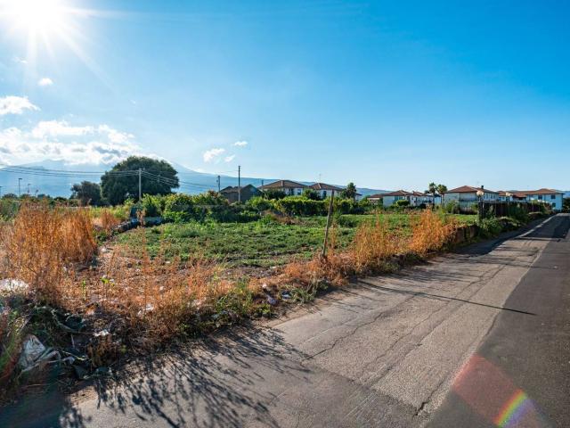Terreno in vendita a Riposto, Sicilia