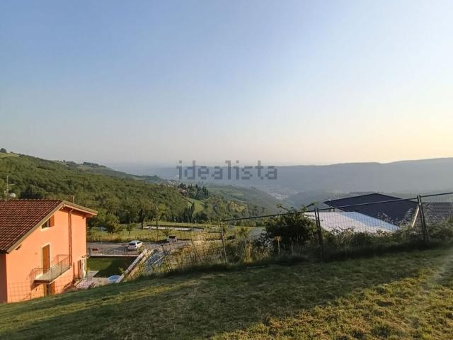 Terreno in vendita a Grezzana, Veneto