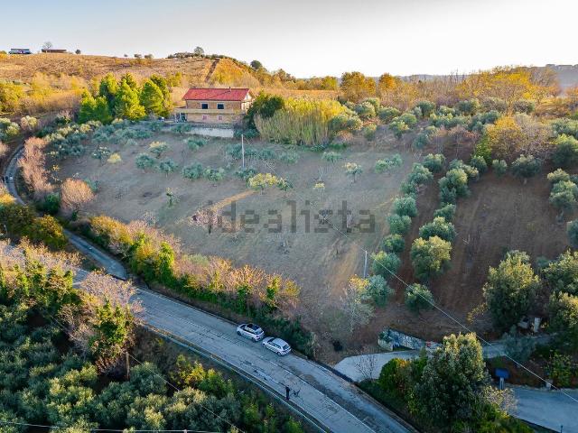 Terreno in vendita a Bucchianico, Abruzzo
