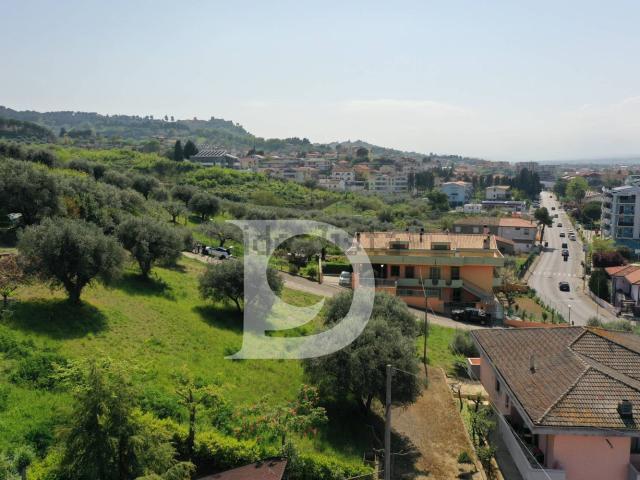 Terreno in vendita a Montesilvano, Abruzzo