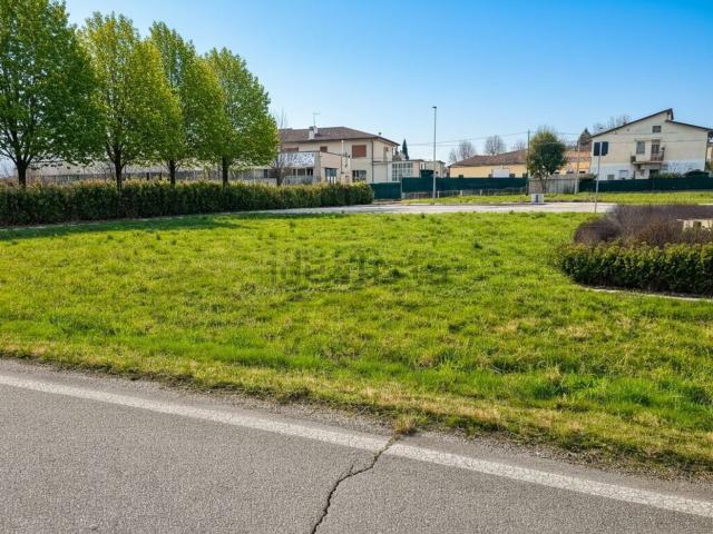 Terreno in vendita a Montecchio Precalcino, Veneto