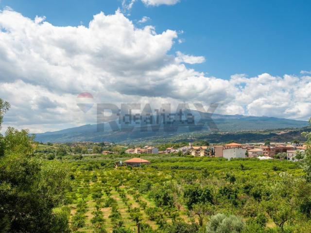 Terreno in vendita a Pasteria, Calatabiano
