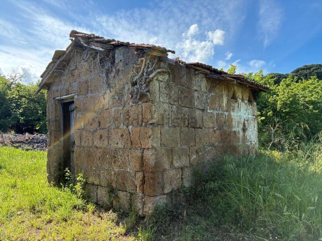 Terreno in vendita a Ronciglione, Lazio