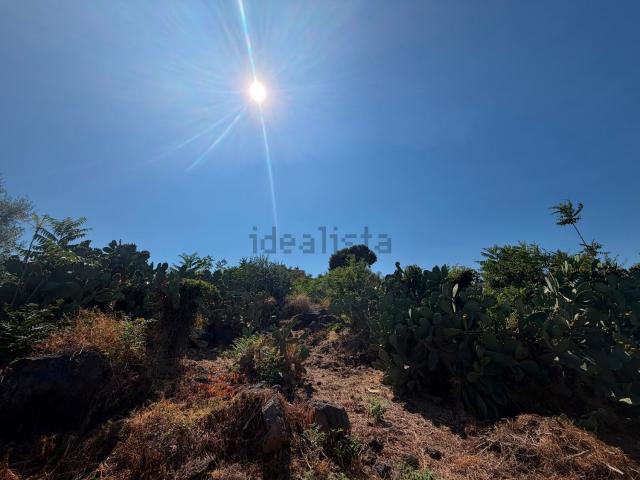 Terreno in vendita a Cibali, Catania