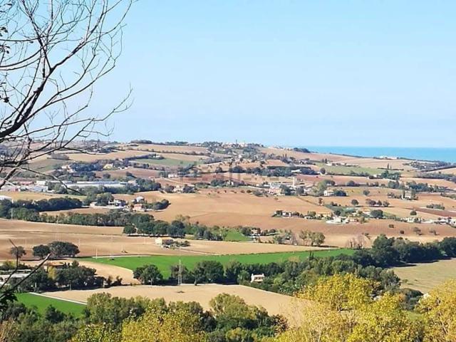 Terreno in vendita a Marche, Ancona