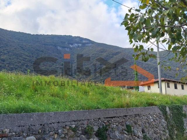 Terreno in vendita a Bassano Del Grappa, Veneto