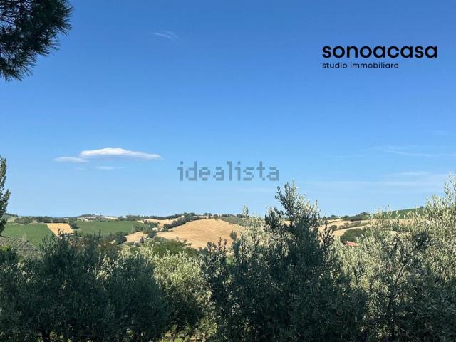 Terreno in vendita a Trecastelli, Marche