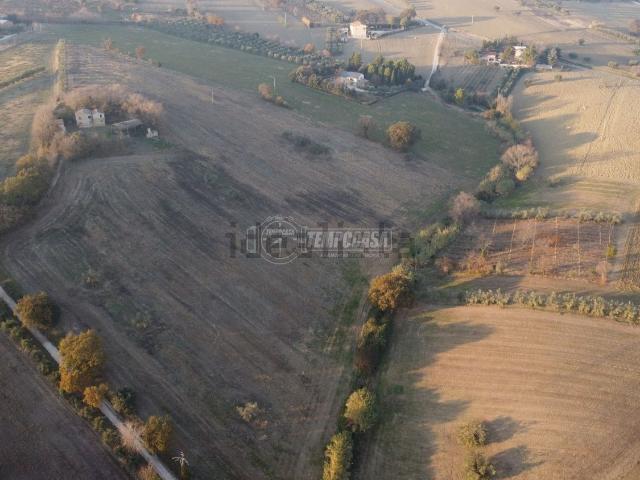 Terreno in vendita a Contrada Sant'Agostino, Marche