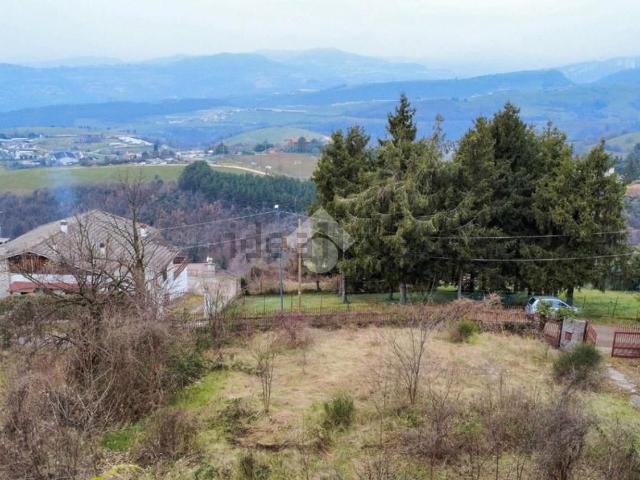 Terreno in vendita a Cerro Veronese, Veneto