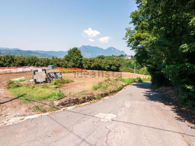 Terreno in vendita a Aiello Del Sabato, Campania