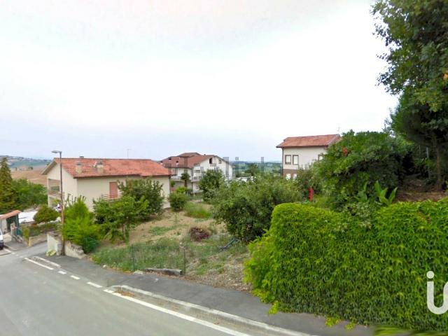 Terreno in vendita a Contrada Bagnolo, Marche