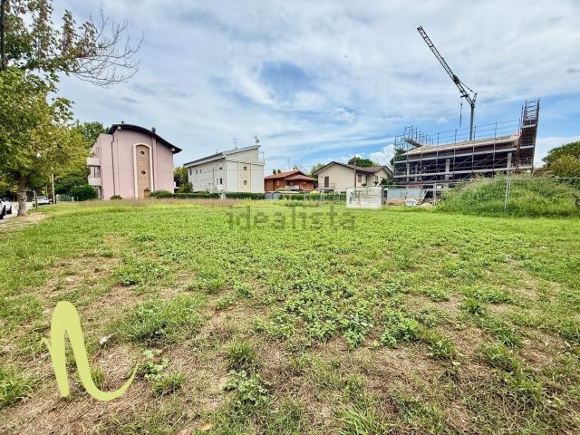 Terreno in vendita a Cesenatico, Reggio Emilia