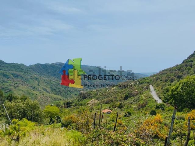 Terreno in vendita a Graniti, Messina