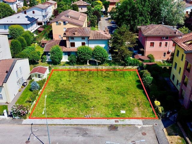 Terreno in vendita a Unione delle Terre d'Argine, Novi Di Modena