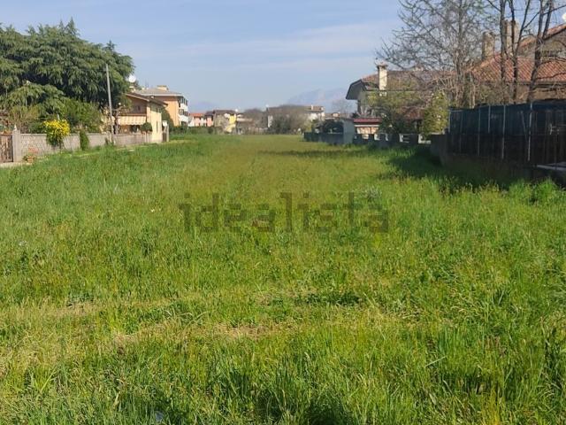 Terreno in vendita a Passons, Pasian di Prato / Pasian di Prât