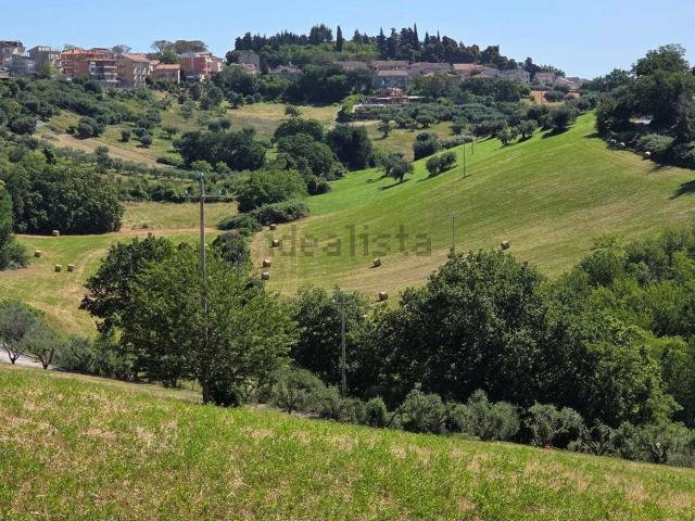 Terreno in vendita a Marche, Macerata