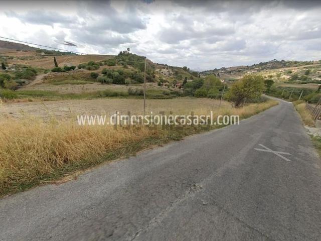 Terreno in vendita a San Cataldo, Sicilia