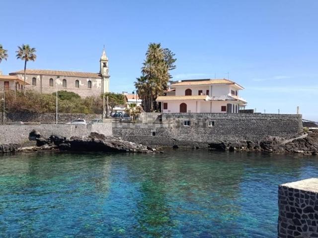 Terreno in vendita a Acireale, Sicilia