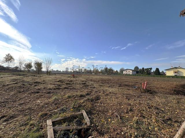 Terreno in vendita a Villanova Di Camposanpiero, Veneto