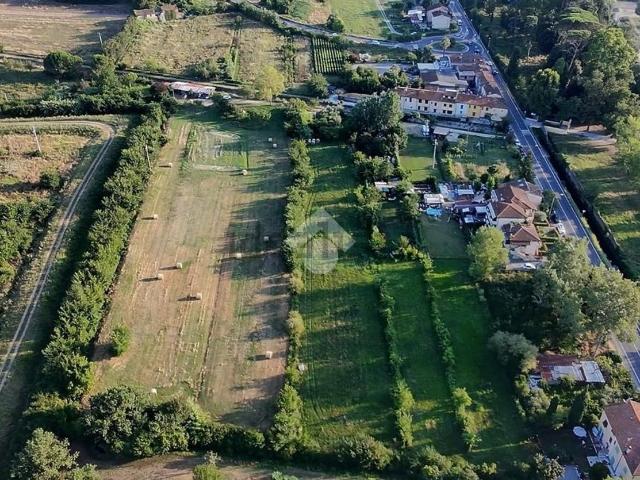 Terreno in vendita a Prato, Toscana