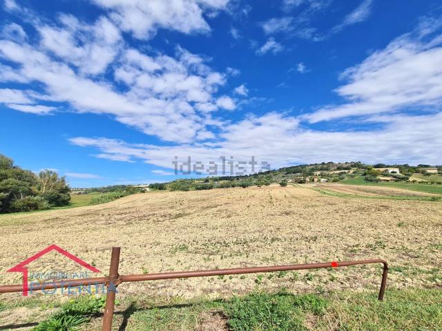 Terreno in vendita a Contrada Montecanepino, Marche