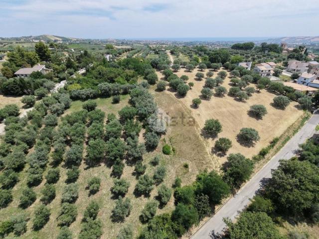 Terreno in vendita a Montone, Mosciano Sant'angelo