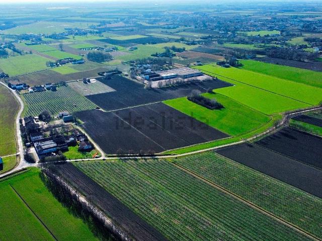 Terreno in vendita a Unione delle Terre d'Argine, Novi Di Modena