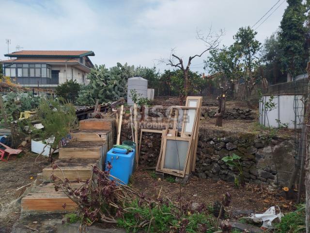 Terreno in vendita a Villaggio Inchiuso, San Giovanni La Punta