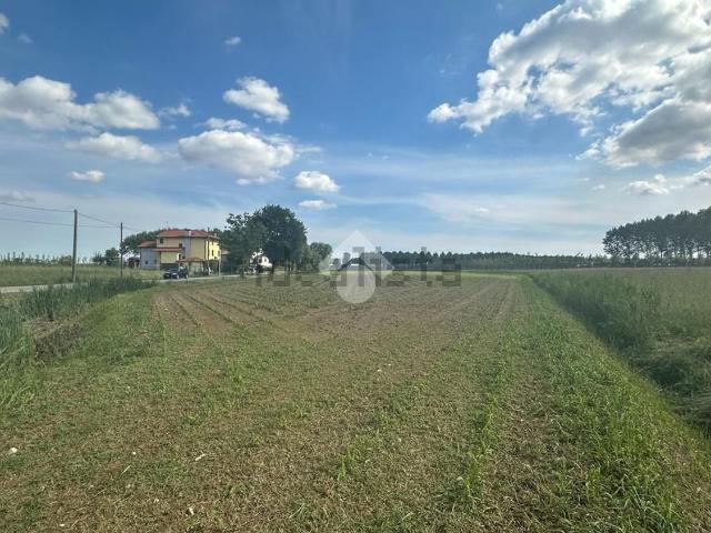 Terreno in vendita a Sesto Al Reghena, Friuli-Venezia Giulia