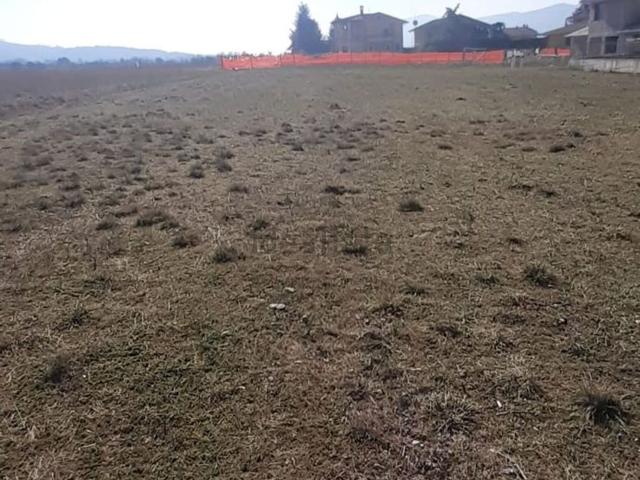 Terreno in vendita a Magliano De' Marsi, Abruzzo