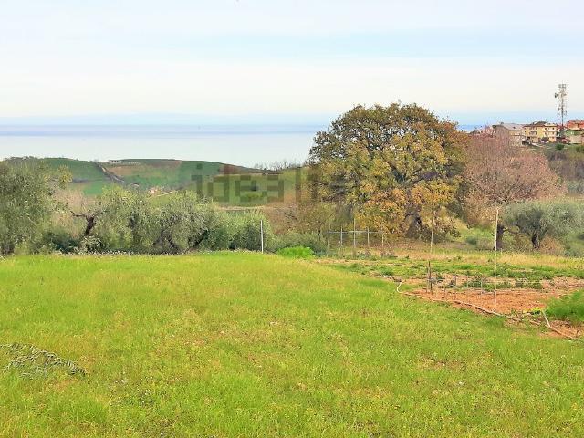 Terreno in vendita a Silvi, Abruzzo