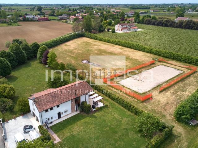 Terreno in vendita a Vallio, Roncade
