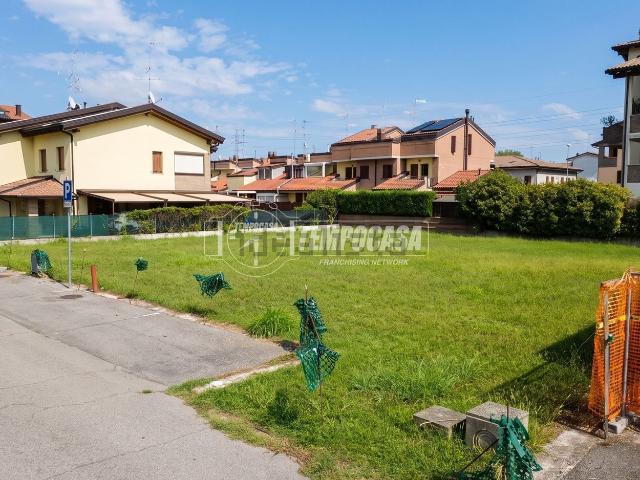 Terreno in vendita a Cento, Ferrara