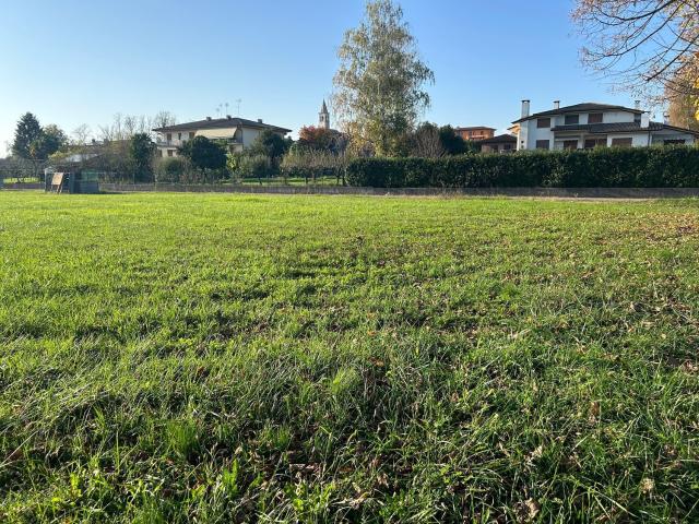 Terreno in vendita a Colloredo Di Montalbano, Friuli-Venezia Giulia