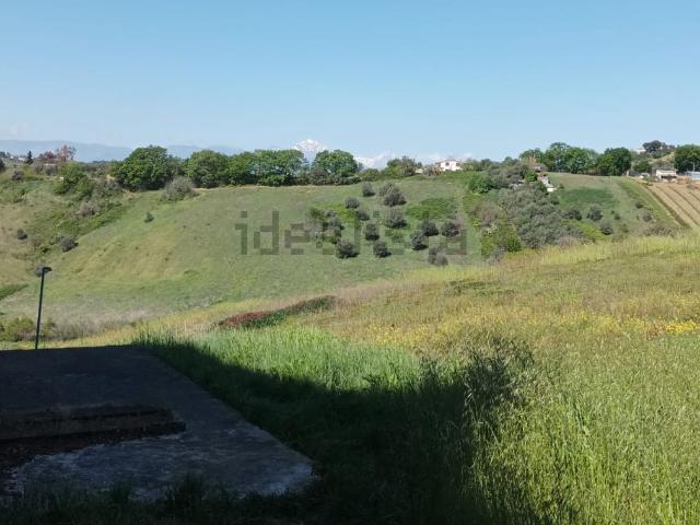 Terreno in vendita a Pescara Colli, Pescara