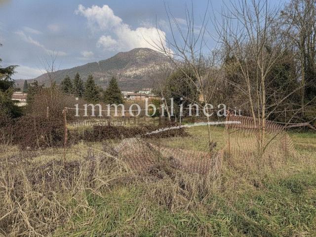 Terreno in vendita a Rubiana, Caprino Veronese