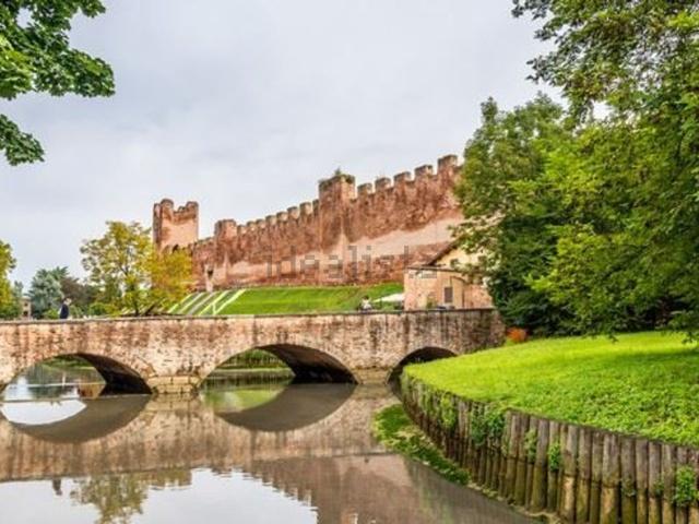 Terreno in vendita a Castelfranco Veneto, Veneto