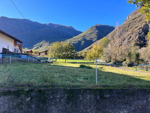 Terreno in vendita a Issogne, Aosta