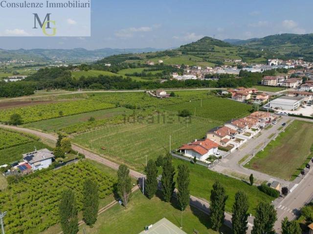 Terreno in vendita a Gambellara, Veneto
