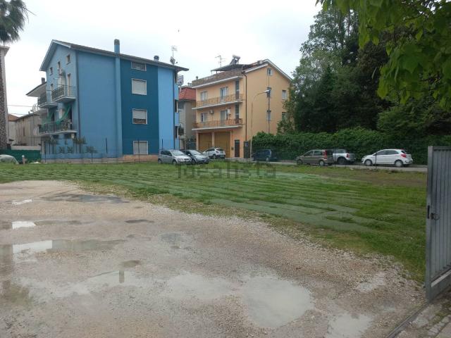 Terreno in vendita a Salaria, San Benedetto del Tronto