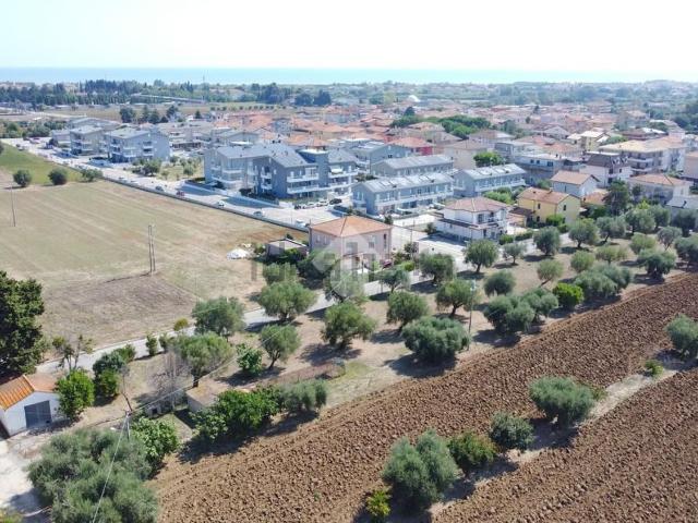 Terreno in vendita a Giulianova, Abruzzo