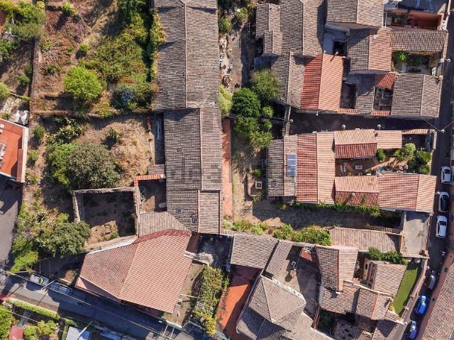 Terreno in vendita a Mascalucia, Catania