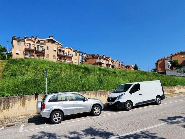 Terreno in vendita a Marche, Macerata