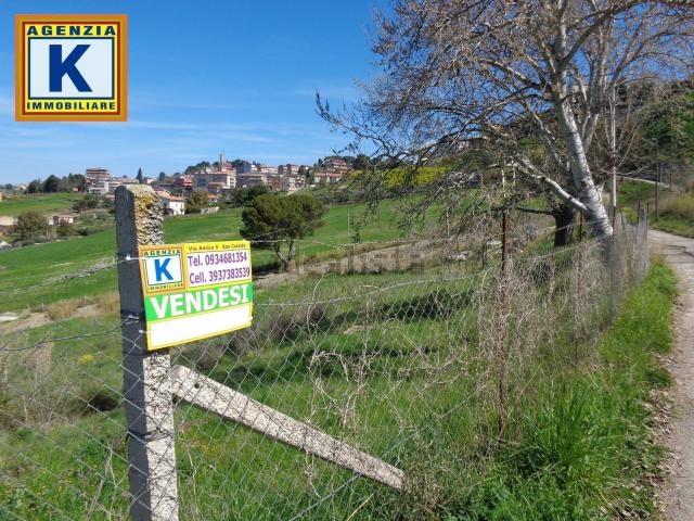 Terreno in vendita a San Cataldo, Sicilia