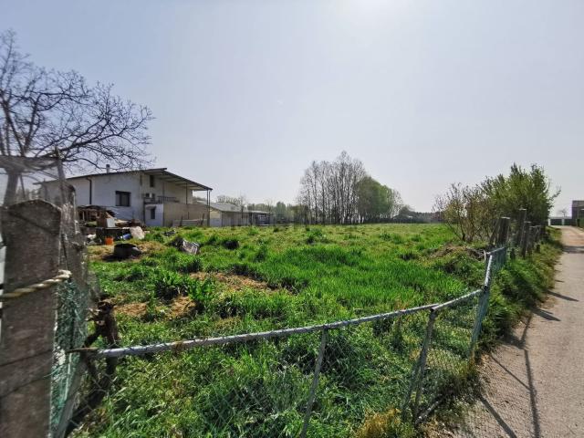 Terreno in vendita a Bovolone, Veneto