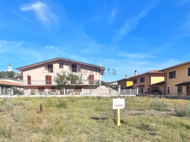 Terreno in vendita a Magliano De' Marsi, Abruzzo